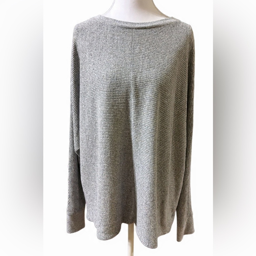 Time and Tru Gray Long Sleeve Top